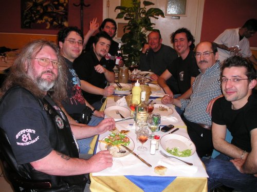 Some French Mulers at diner after Gov't Mule Show in Paris.
Featuring The S.N.O.G (alan & Cesar), Philippe Archambeau and his Father from ROAD TO JACKSONVILLE French Southern Webzine, Will Lester and Urban Chad from GENERAL STORE, Jacques D. and Julian LeftCaster.
